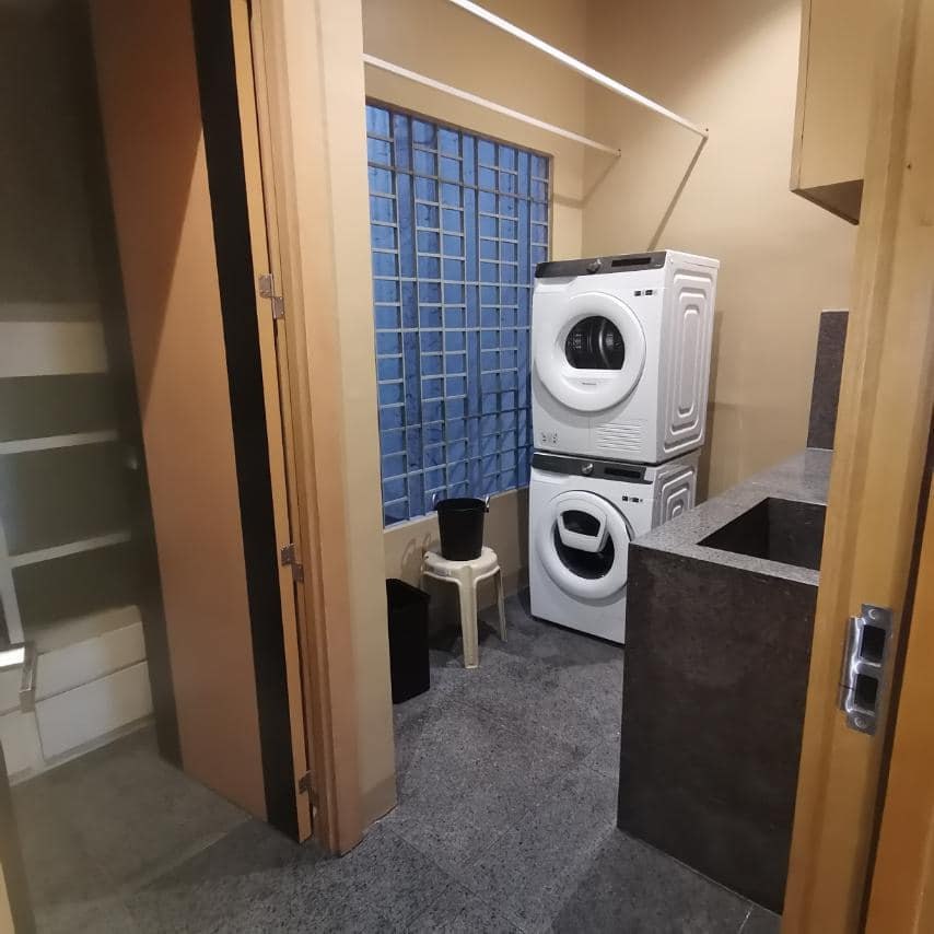 一手出租THE LUXE RESIDENCES MAIN,  BGC 豪华公寓多套  