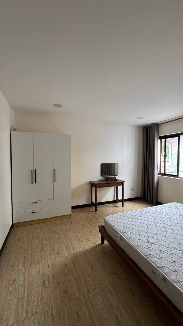 Bf home paranaque. 770平5房一手出租120k