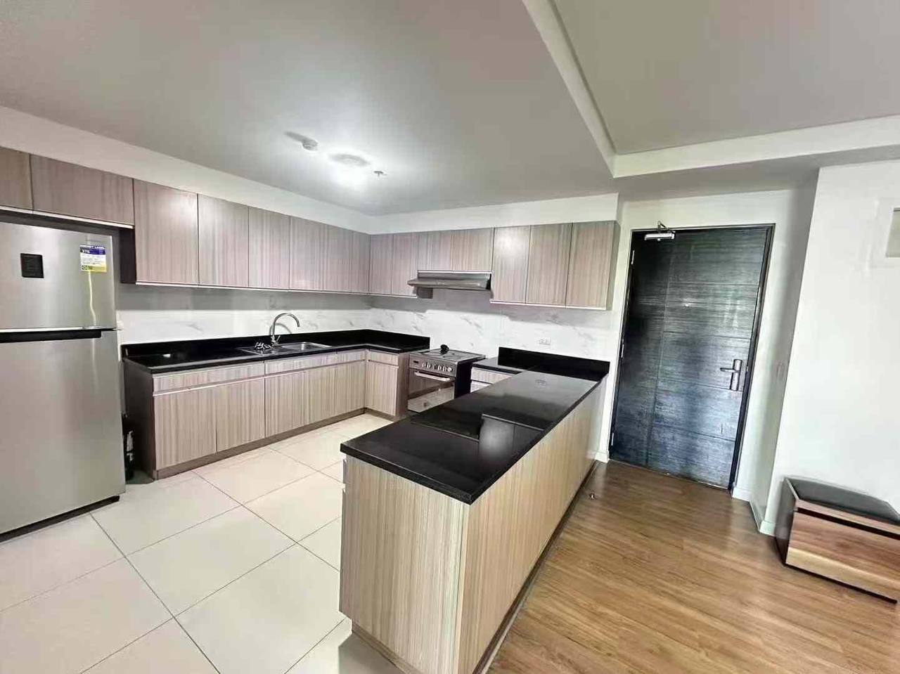 BGC Two serendra3房一手出售