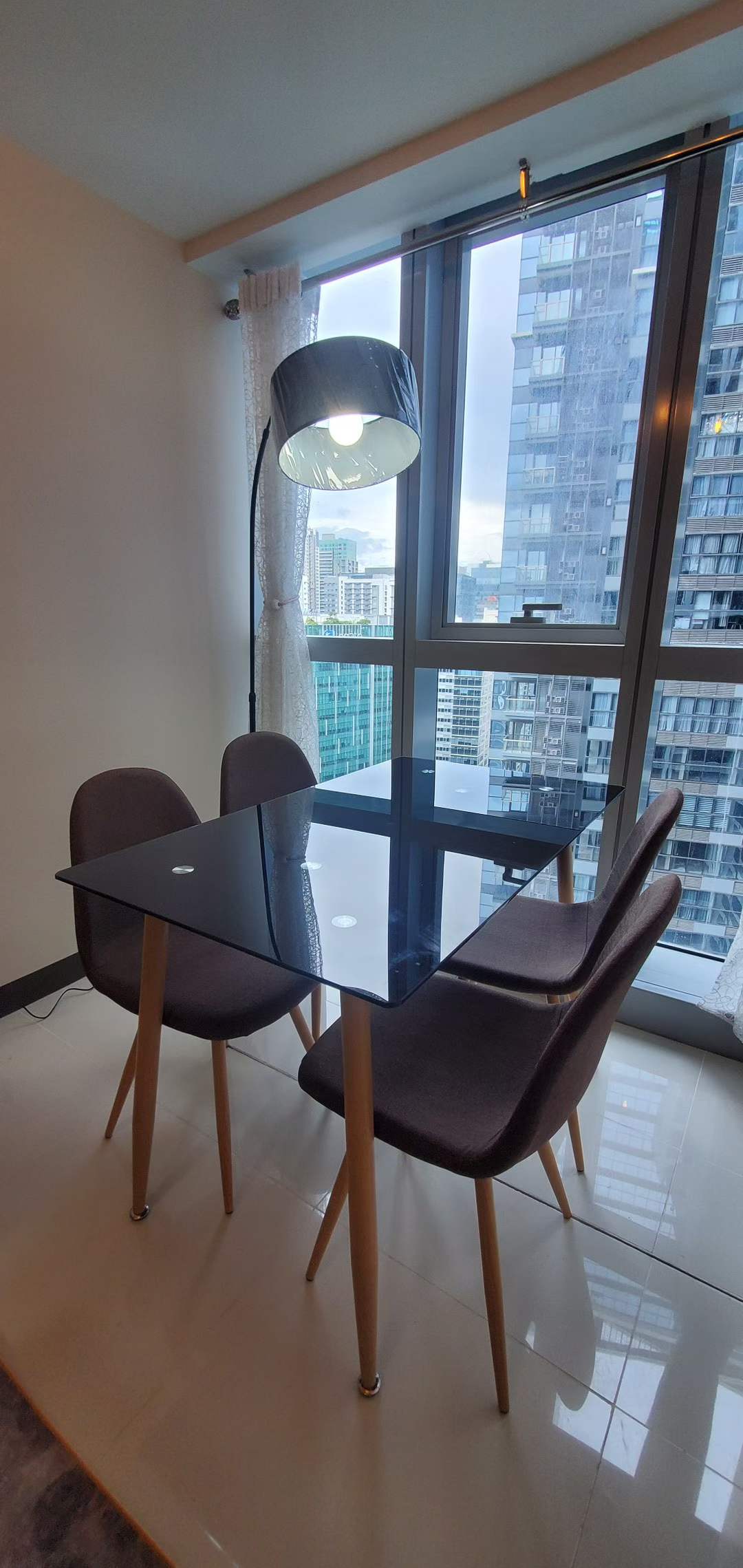 BGC uptown parksuites一手出租