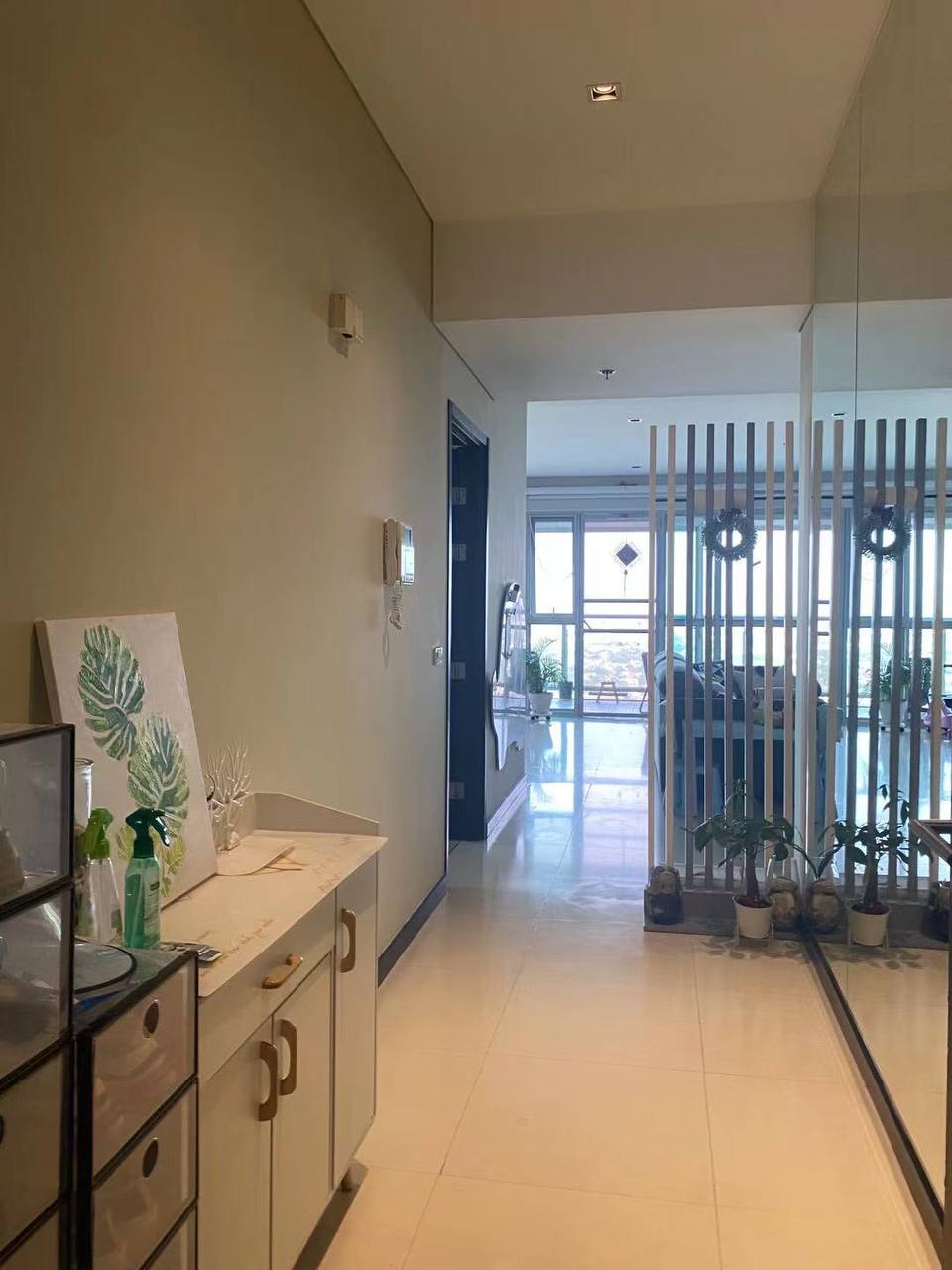 One Serendra  east tower 3室一手出租