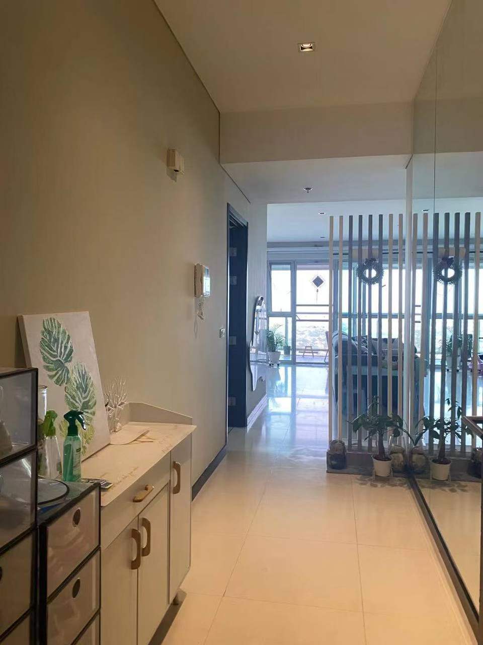 One Serendra  east tower 3室一手出租