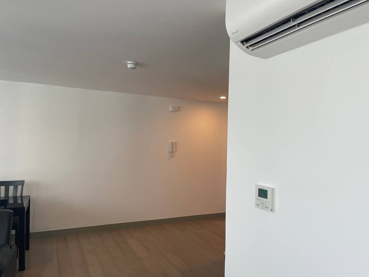 🏠Makati Spire Century Tower apartment for rent🏠